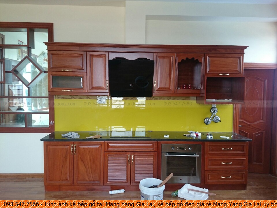 Hình ảnh kệ bếp gỗ tại Mang Yang Gia Lai, kệ bếp gỗ đẹp giá rẻ Mang Yang Gia Lai uy tín gọi SĐT 09.3547.7566