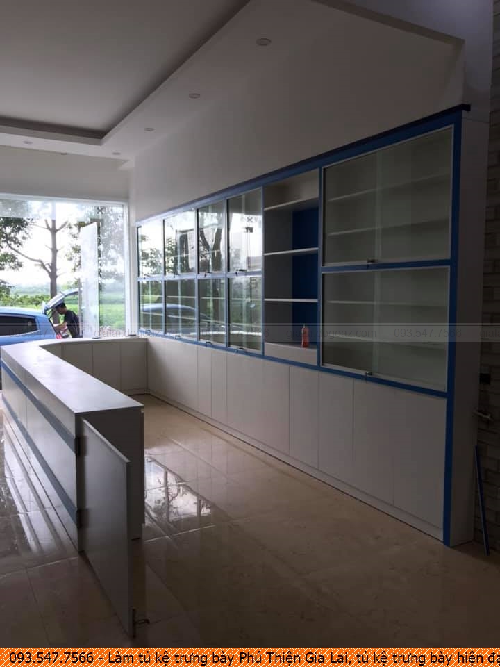 Làm tủ kệ trưng bày Phú Thiện Gia Lai, tủ kệ trưng bày hiện đại Phú Thiện Gia Lai uy tín liên hệ 09.3547.7566
