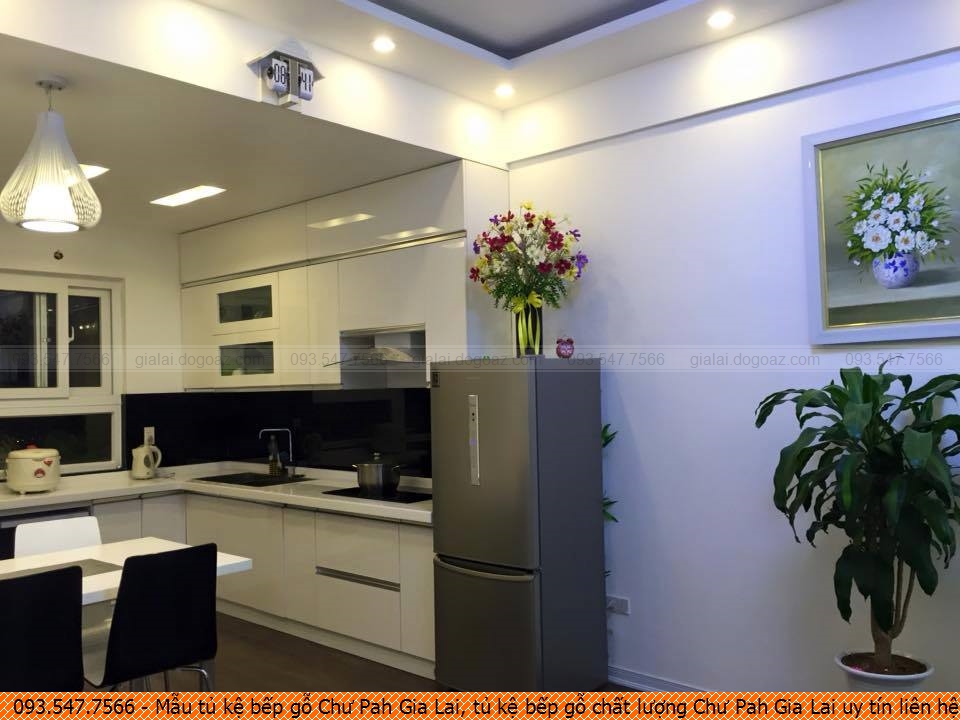 Mẫu tủ kệ bếp gỗ Chư Pah Gia Lai, tủ kệ bếp gỗ chất lượng Chư Pah Gia Lai uy tín liên hệ Hotline 093.5477566