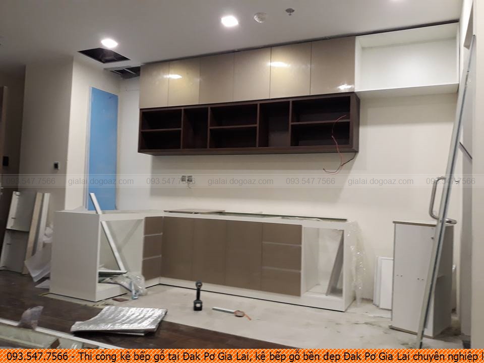 Thi công kệ bếp gỗ tại Đak Pơ Gia Lai, kệ bếp gỗ bền đẹp Đak Pơ Gia Lai chuyên nghiệp liên hệ SĐT 093-547-7566