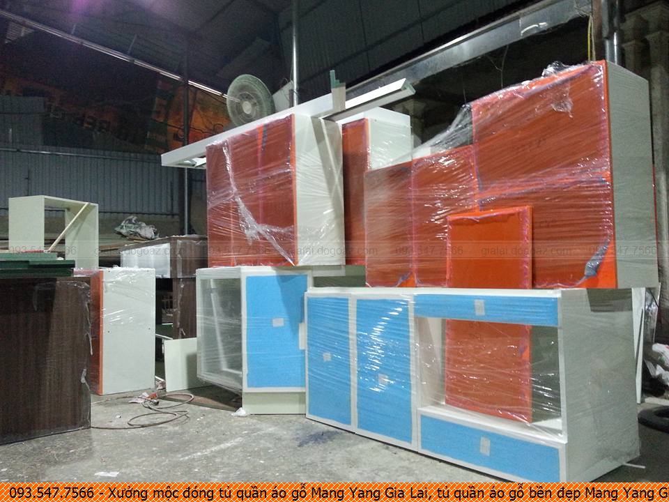Xưởng mộc đóng tủ quần áo gỗ Mang Yang Gia Lai, tủ quần áo gỗ bền đẹp Mang Yang Gia Lai chuyên nghiệp gọi Hotline 09.3547.7566