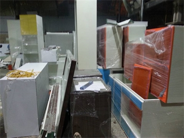dong-tu-quan-ao-duc-cu-tinh-gia-lai-tu-quan-ao-chat-luong-duc-cu-tinh-gia-lai-uy-tin-goi-hotline-0935477566