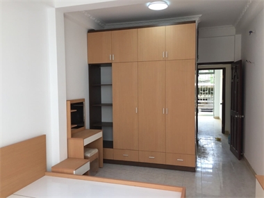 nhan-dong-tu-quan-ao-tai-gia-lai-tu-quan-ao-chat-luong-gia-lai-uy-tin-0935477566